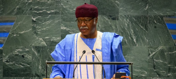 UN Photo/Loey Felipe Le Président de l'Assemblée générale, Philémon Yang, s'exprime lors du Sommet de l'avenir au siège des Nations Unies.