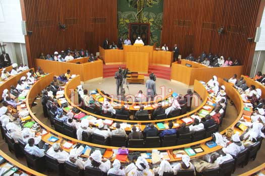 Sénégal: L’Assemblée Nationale met fin au marathon budgétaire avec le vote de la loi de finances 2016