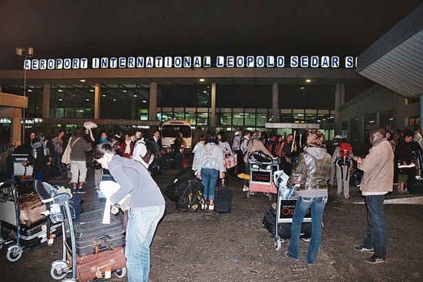 Activités Aéroportuaires : Le nombre de passagers enregistré à l’aéroport de Dakar augmente de 8.064 en mars 2016