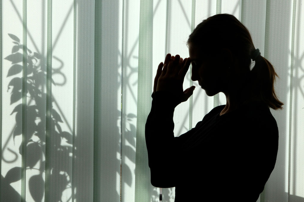 Une jeune fille de 18 ans attirée à Almaty, au Kazakhstan, pour travailler comme femme de ménage mais obligée de devenir travailleuse du sexe. Photo UNICEF/UN045727/Pirozzi