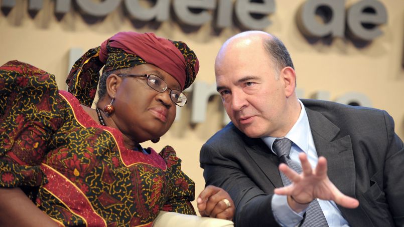 Ngozi Okonjo-Iweala, ministre des Finances du Nigeria, et son homologue français Pierre Moscovici, mercredi 4 décembre lors du forum à Bercy