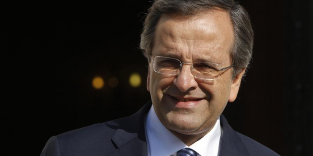 "Nous allons restituer une très grande quantité d'argent à la société, cette année", a affirmé le Premier ministre grec Antonis Samaras au journal To Vima, le 14 février 2014. REUTERS.