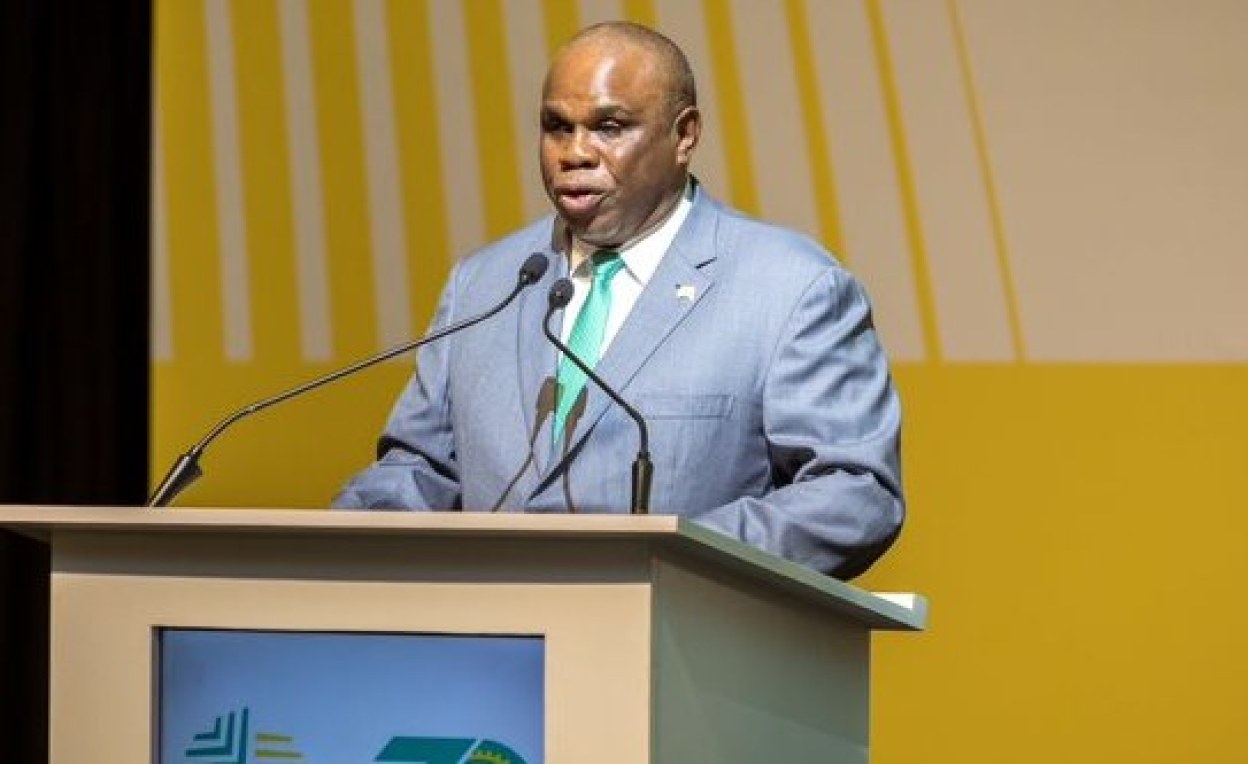 Le Professeur Benedict Oramah, Président d’Afreximbank et du Conseil d’administration de la Banque prononçant son discours lors de la cérémonie officielle du 30ème anniversaire de l'institution à Accra, Ghana