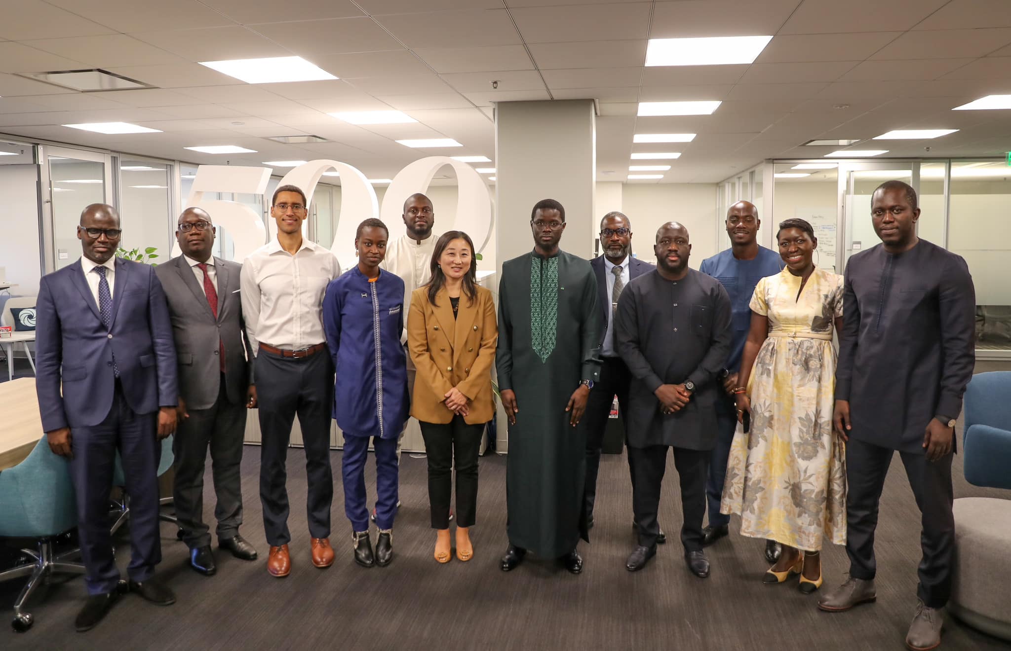 Visite à la Sillicon Valley : Le président Bassirou Diomaye Faye s’est entretenu avec le Vice-président de Hewlett-Packard