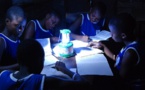 Energie : Le Programme LightingAfrica promeut les lampes solaires portatives